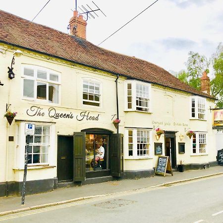 The Queens Head Stratford-upon-Avon Extérieur photo